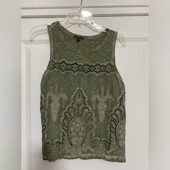 Express Tank Top - Picture 1 of 4